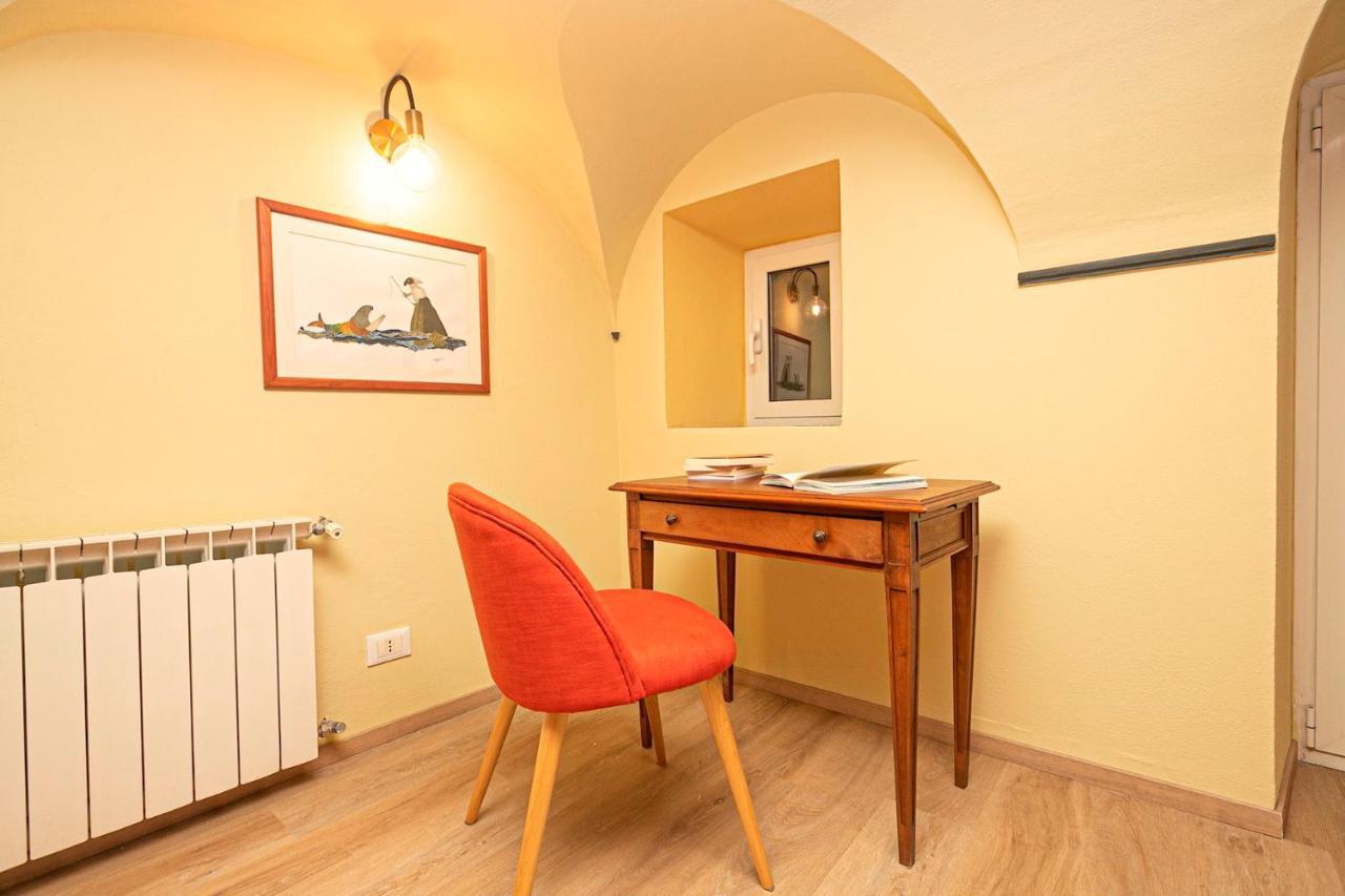 Homes In Genoa - Genova Song Exterior photo